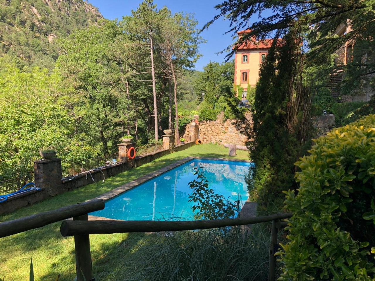 Els Apartaments Del Bosc Ribes De Freser Esterno foto